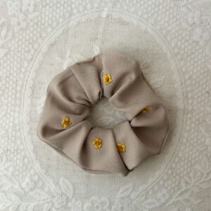 Стегач: Жолти цветови